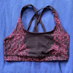 Lululemon energy bra size 8